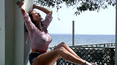 Daisy Duke Show thumbnail 1