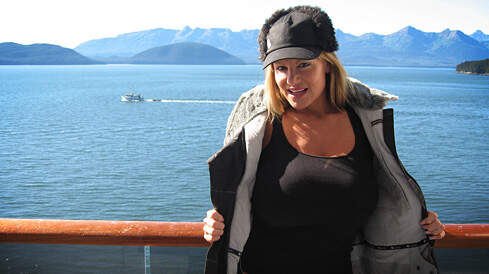 Watch Seaside Suck and Fuck featuring Kelly Madison