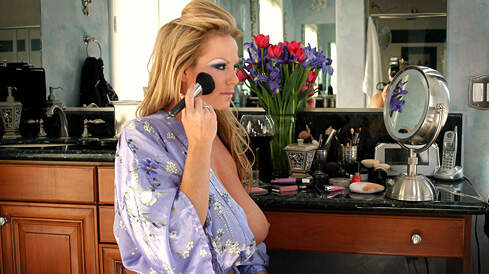 Watch Getting Ready featuring Kelly Madison