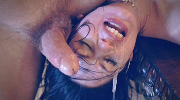 Meet Sarah thumbnail 3